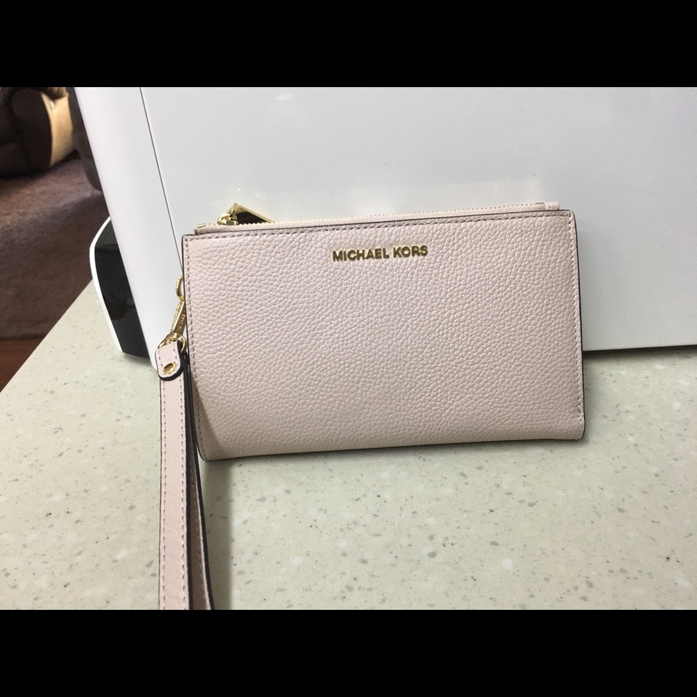 Blush Pink Michael Kors Wristlet
